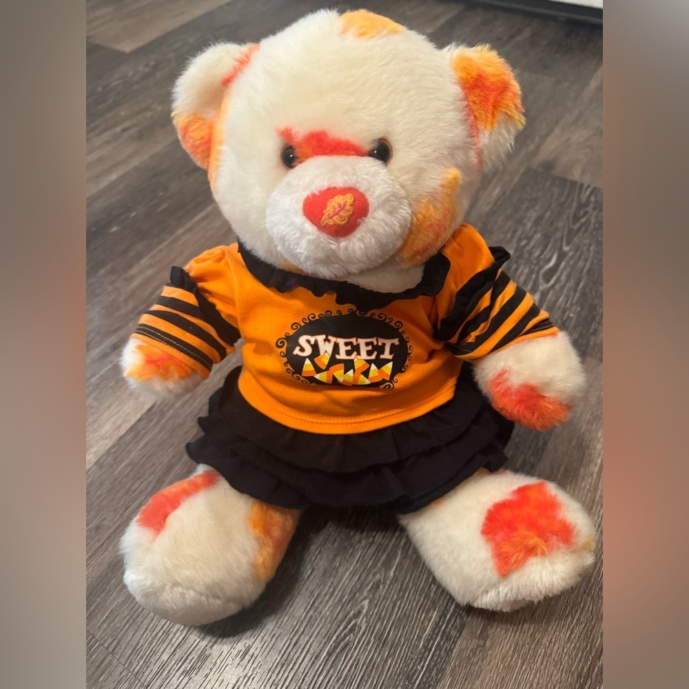 Build-A-Bear Autumn Hugs Leaf Print with clothes 2009